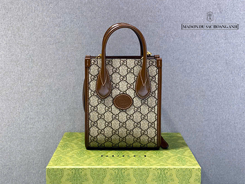 GUCCI Interlocking G