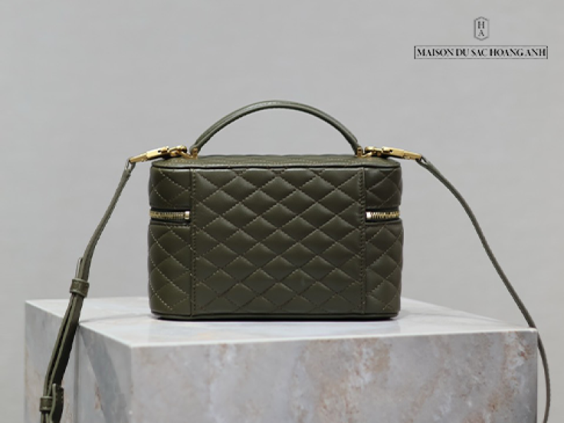 Túi Gaby Shoulder Bag