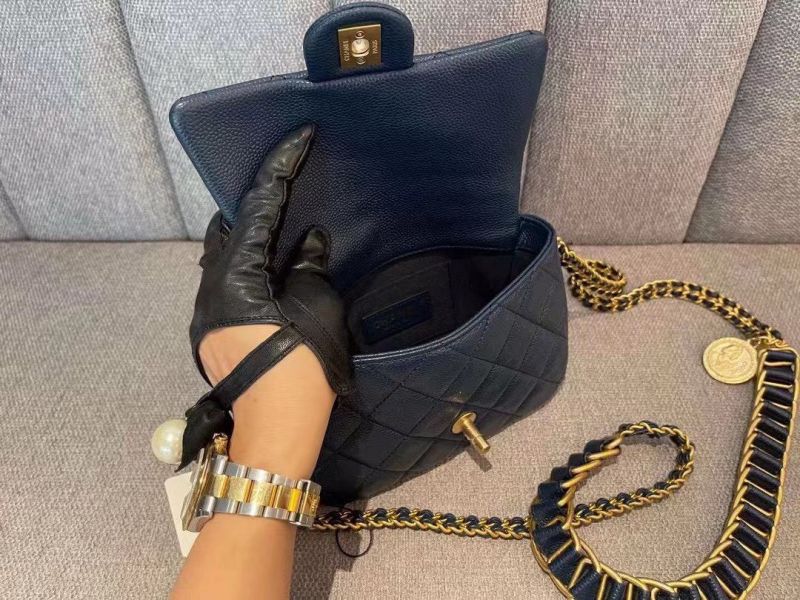Túi Xách Chanel Charm Flap Bag