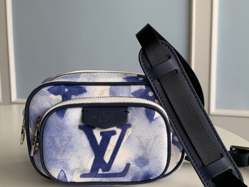 Túi Louis Vuitton Outdoor Pouch