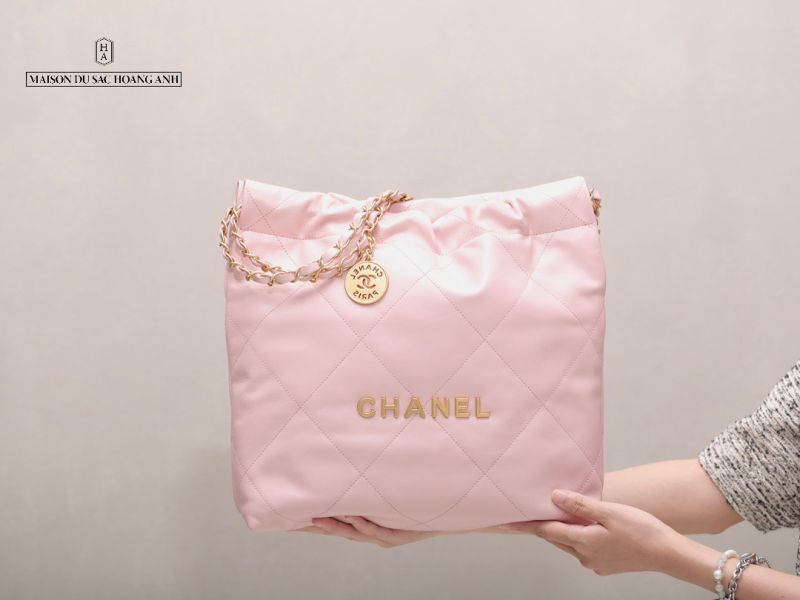 Túi Chanel 22 Handbag