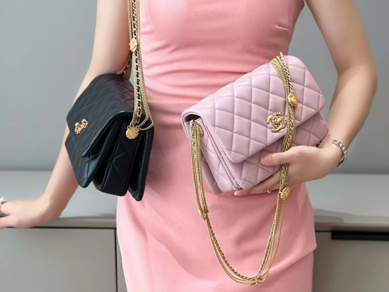 Chanel Woc