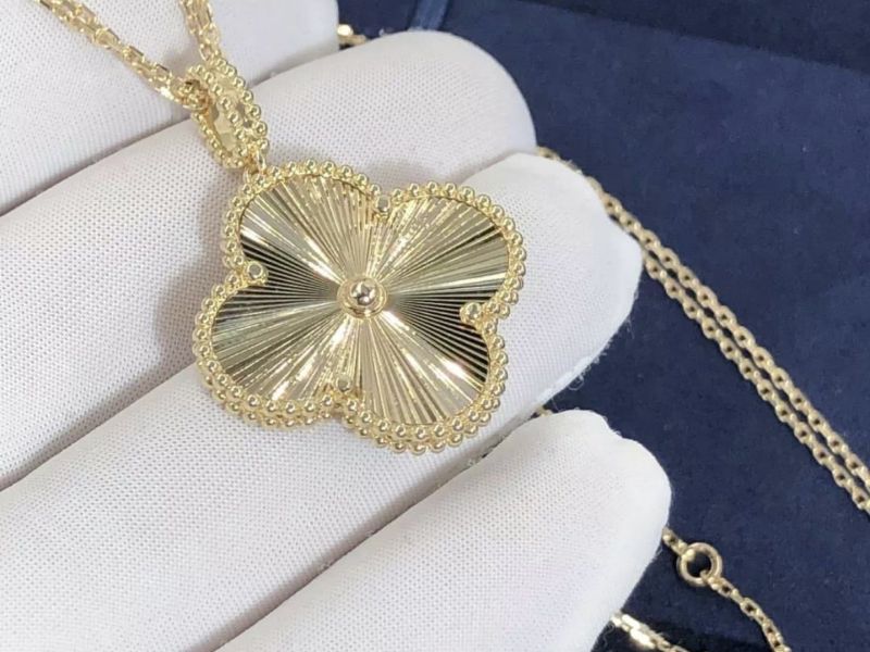 Vòng van cleef & Arpels