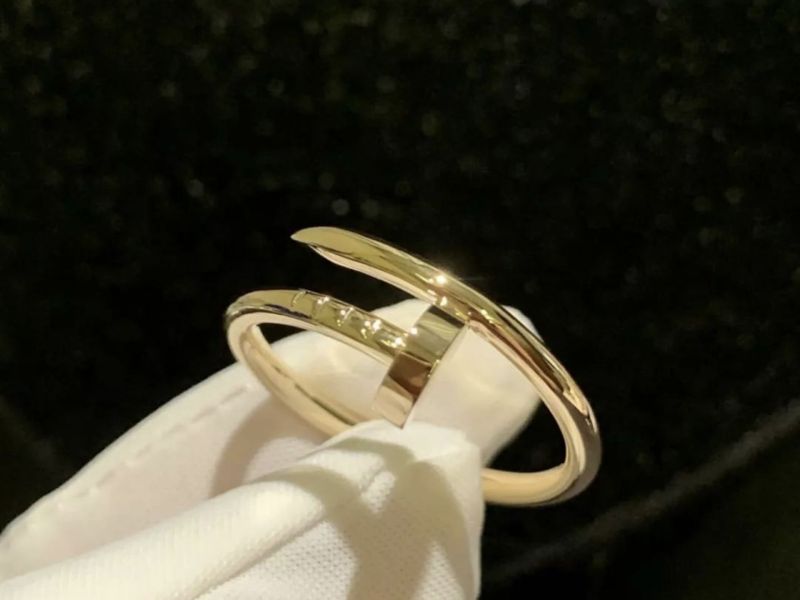 Nhẫn Cartier