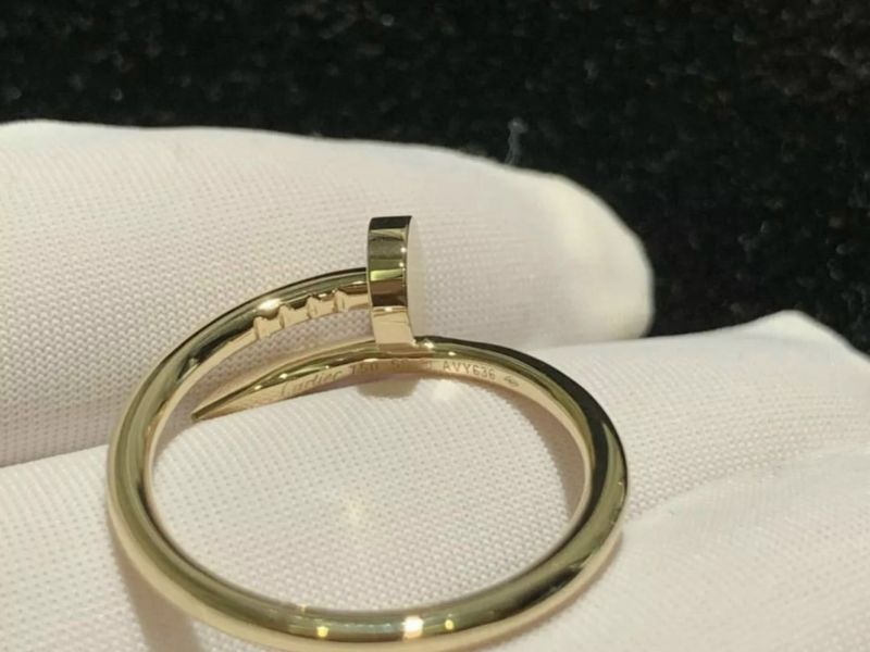 Nhẫn Cartier