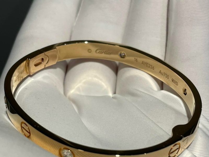 Vòng Cartier