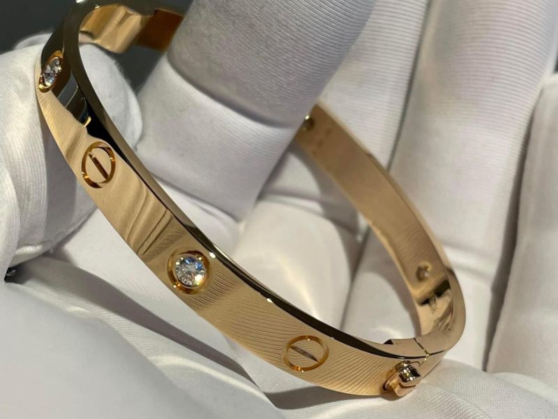 Vòng Cartier