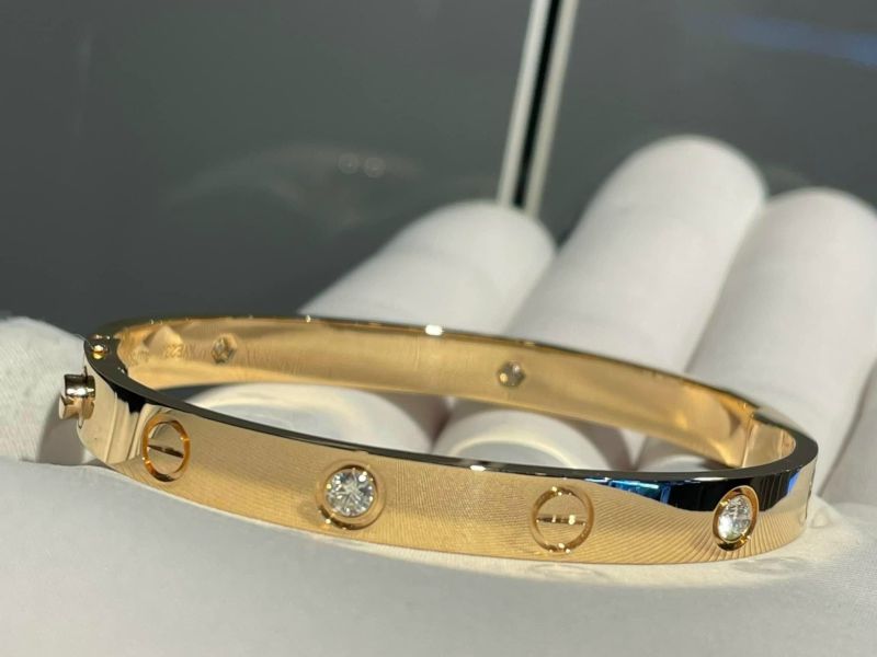 Vòng Cartier