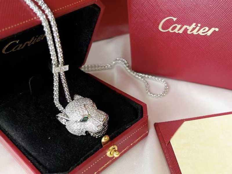 vòng cổ Cartier