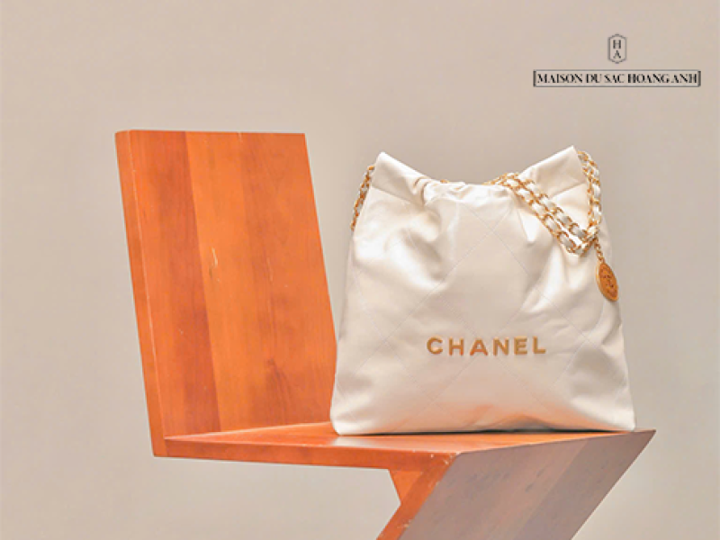 Túi Chanel 22 Handbag