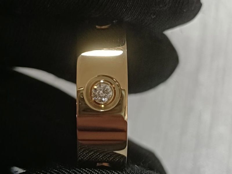 Nhẫn Cartier love