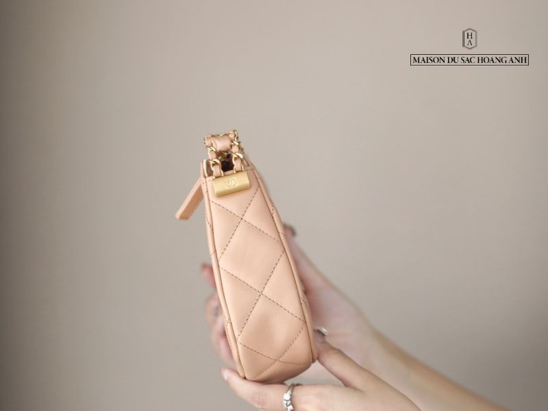 Túi Chanel 19 hobo bag
