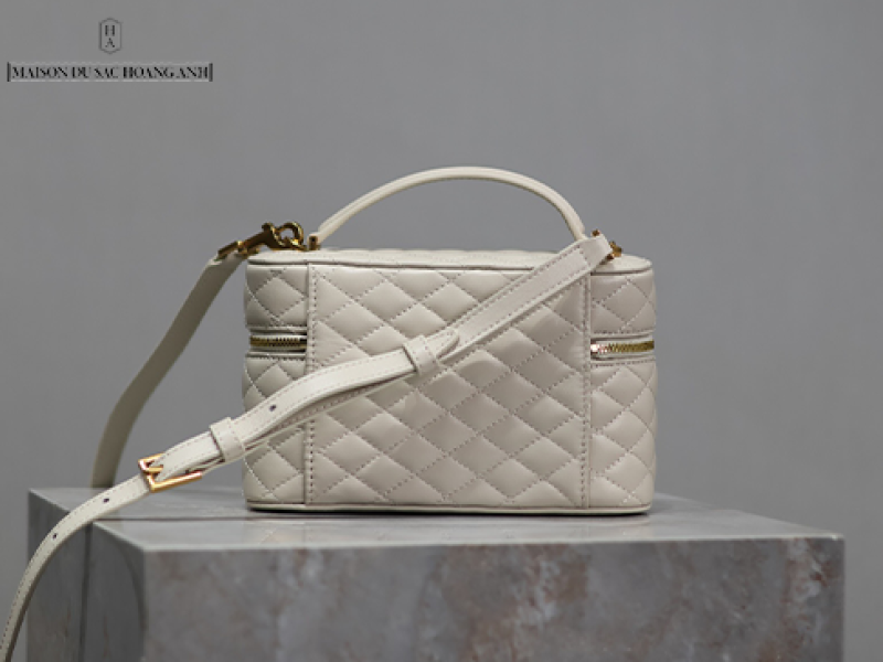 Túi Gaby Shoulder Bag