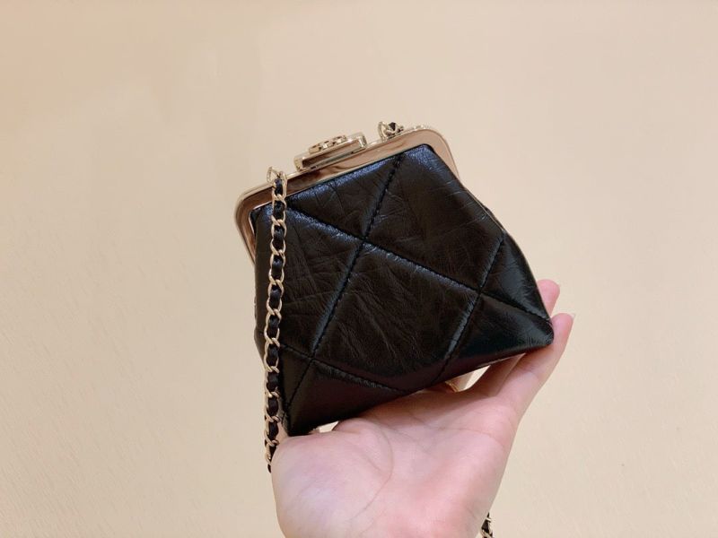 chanel small clutch with chain