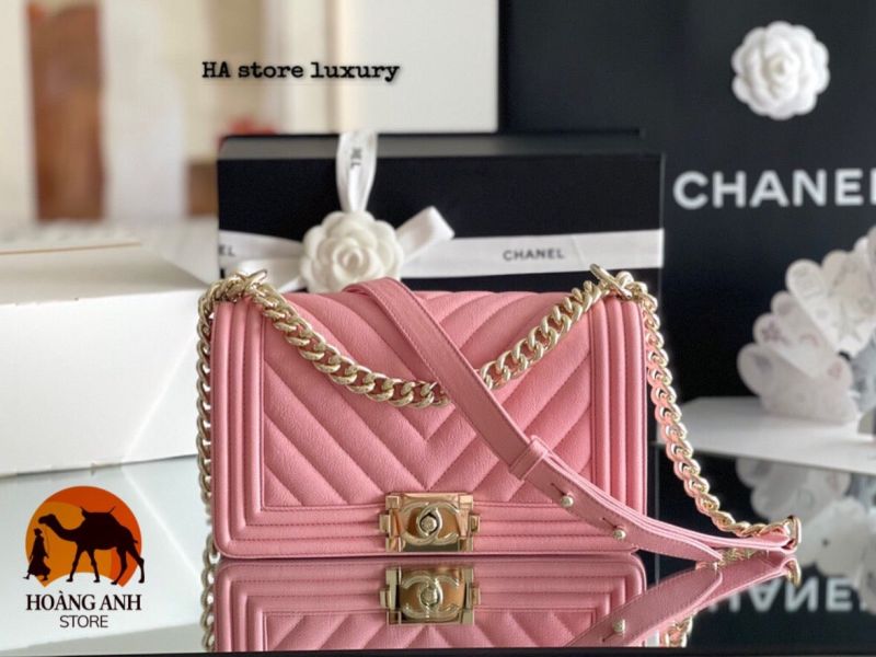 Chanel Boy Cherv.on Caviar