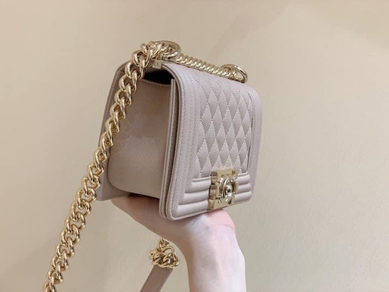 Chanel Boy Flap Quilted Diamond New Mini ivory