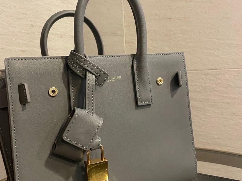 Túi Saint Laurent Sac De Jour Nano Croc Embossed