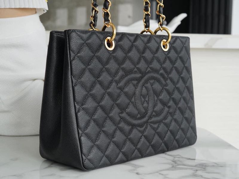 chanel matrasse chain tote