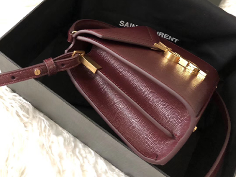 Túi SaintLaurent Cassandra