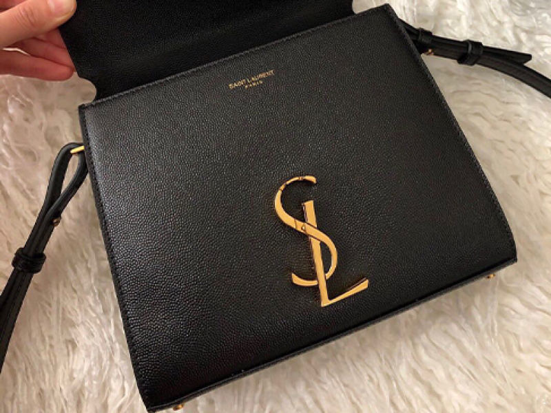Túi SaintLaurent Cassandra
