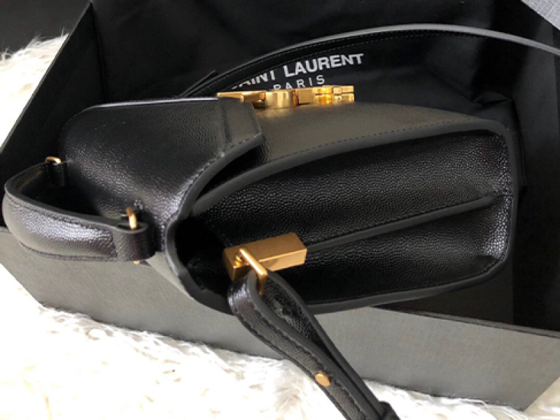 Túi SaintLaurent Cassandra