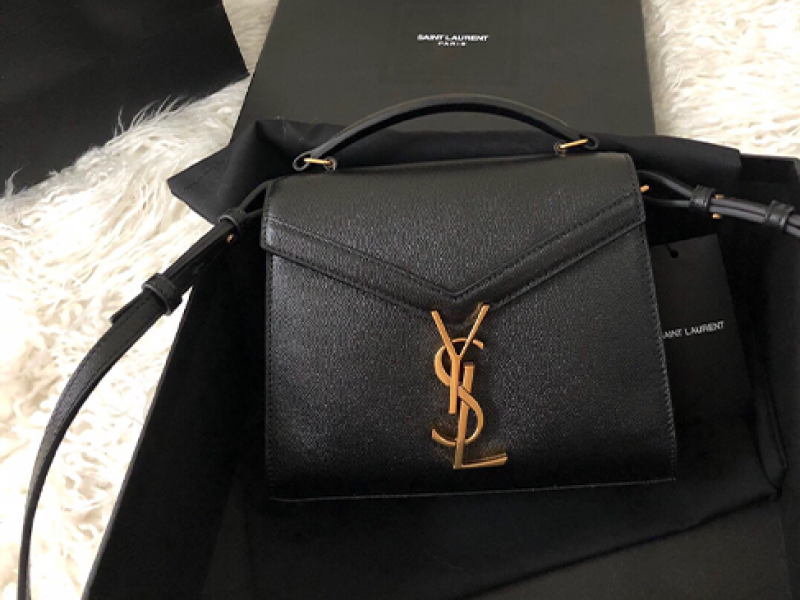 Túi SaintLaurent Cassandra