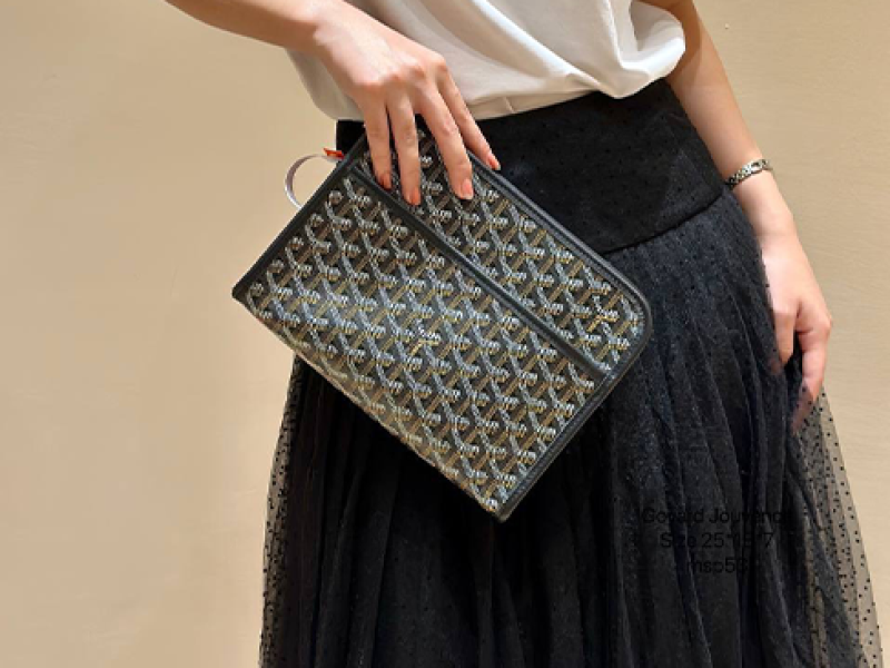 Clutch Goyard