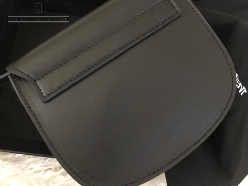 Túi SaintLaurent Cassandra