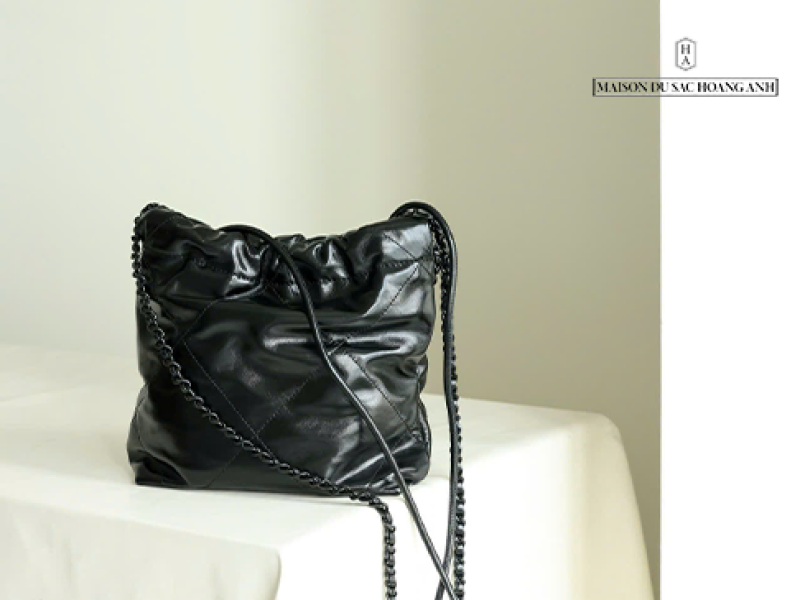 Túi Chanel 22 Handbag