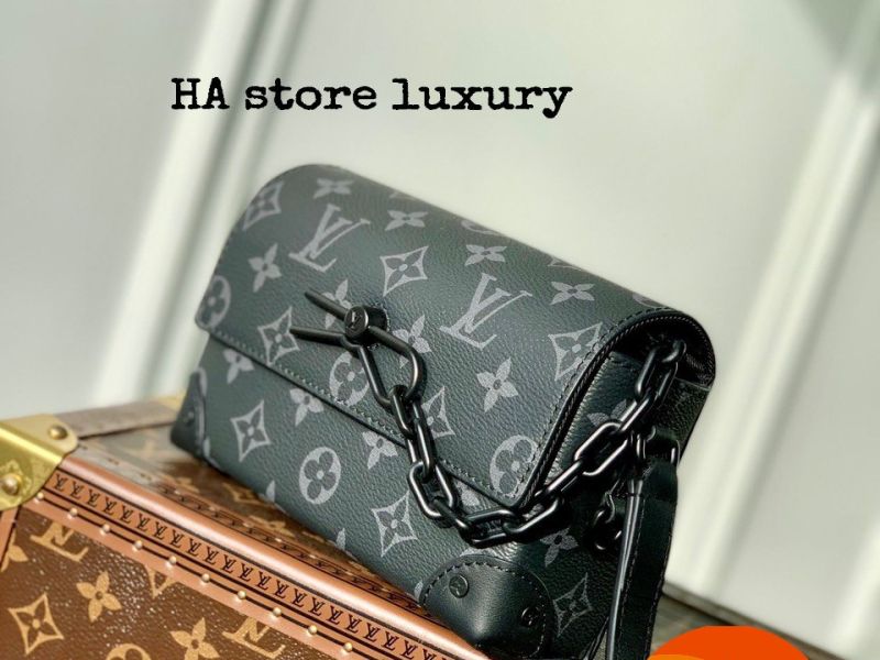 Túi xách Louis Vuitton