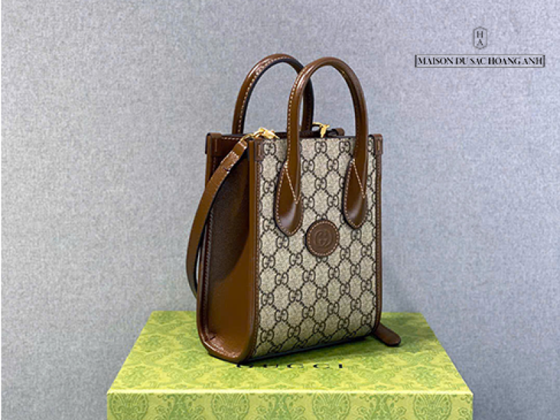 GUCCI Interlocking G