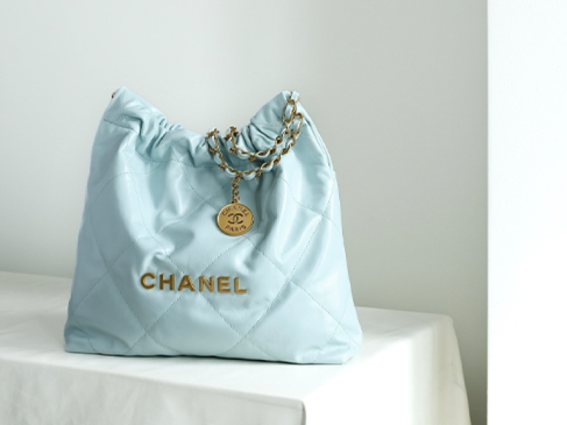 Túi Chanel 22 Handbag