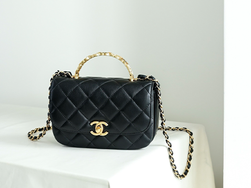 Túi Chanel Small Flap Bag With Top Handle