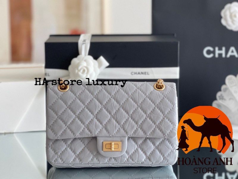 Chanel Classic Medium
