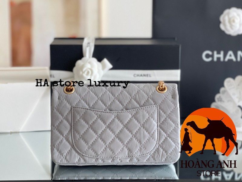 Chanel Classic Medium