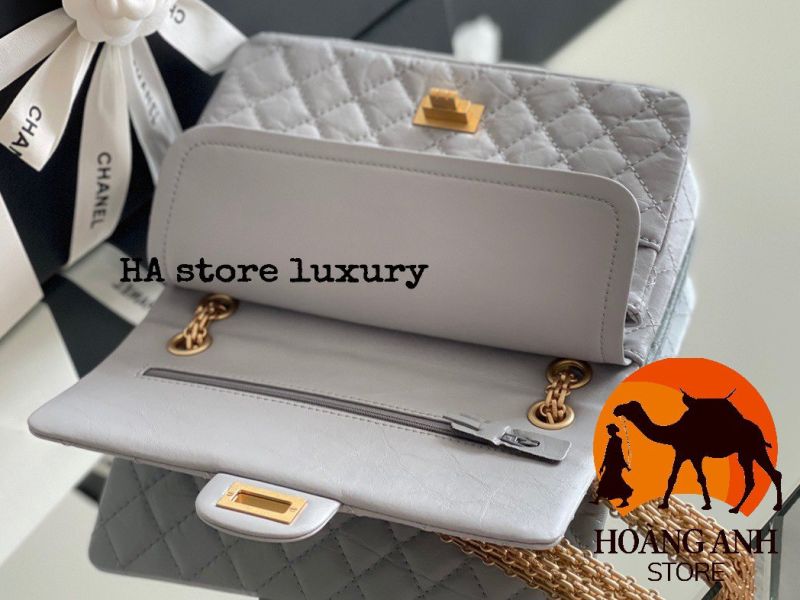 Chanel Classic Medium