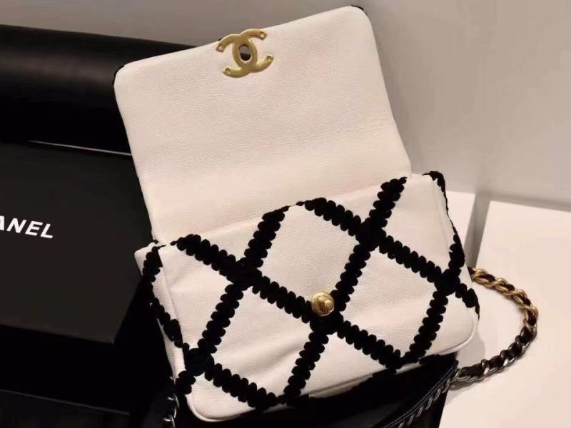 Túi Xách Chanel 19 Flap Bag