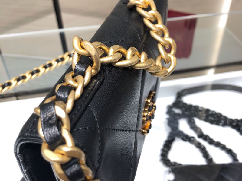 Túi Xách CHANEL 19 WOC