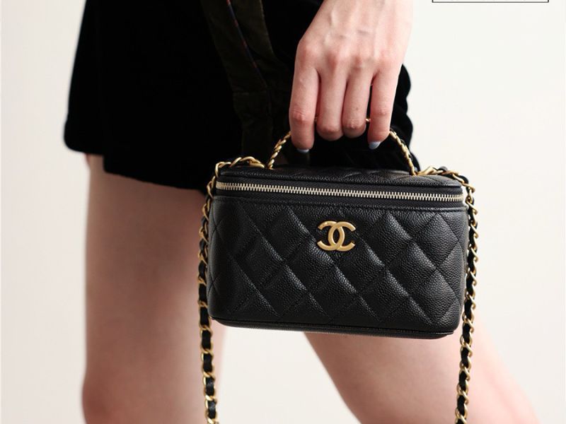 chanel vanity