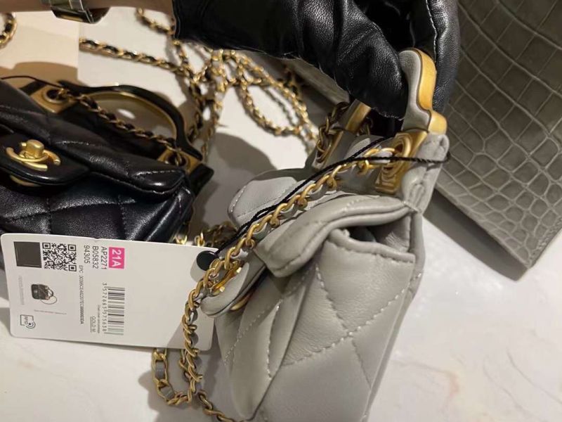 Túi Chanel Flap Card Holder With Chain