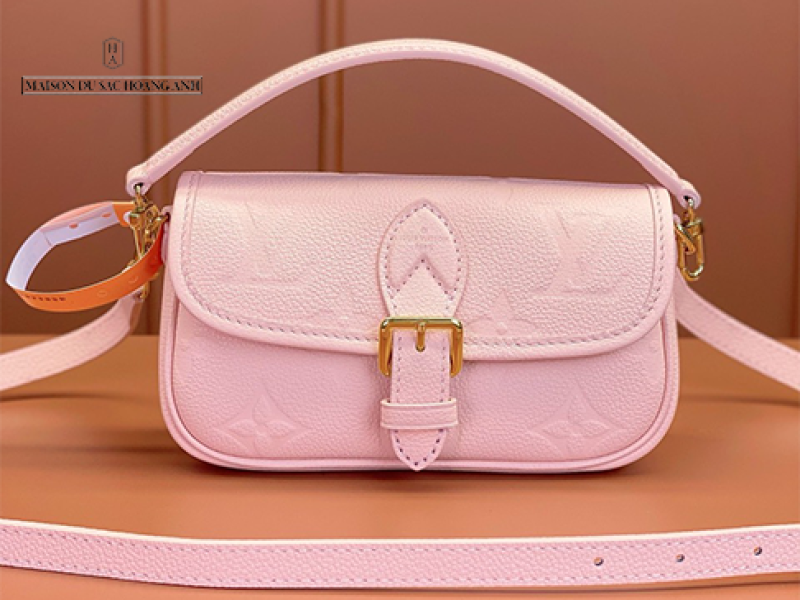 Túi Louis Vuitton Nano Diane