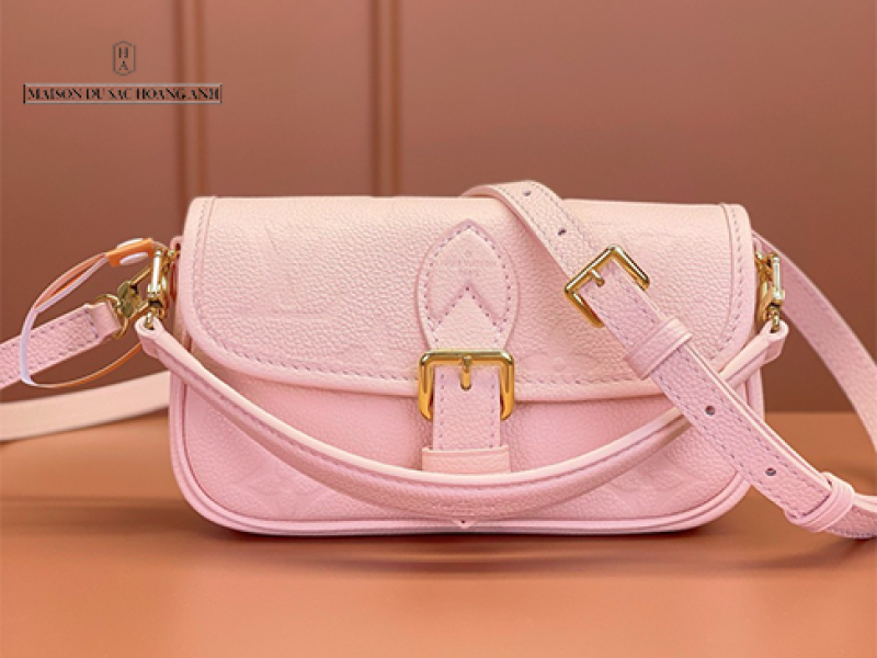 Túi Louis Vuitton Nano Diane
