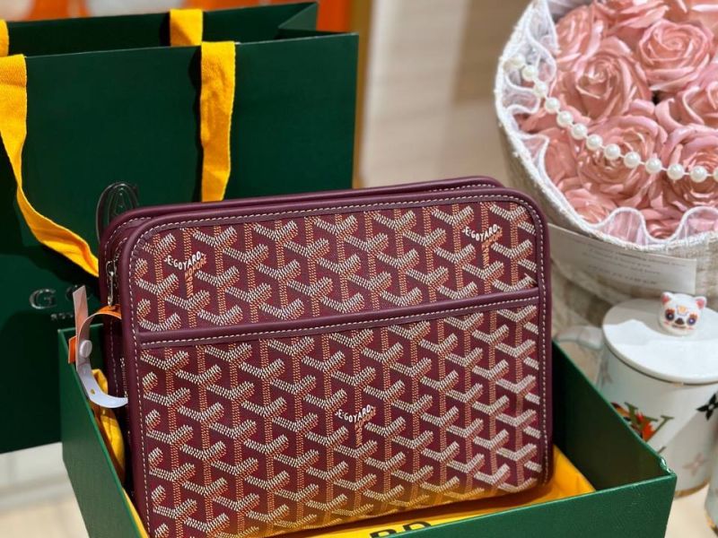 Clutch Goyard