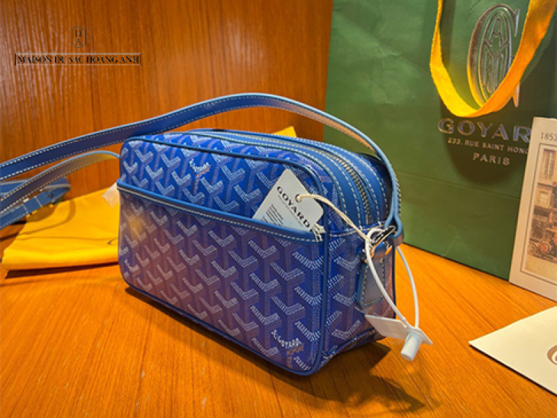 Túi cầm tay Goyard
