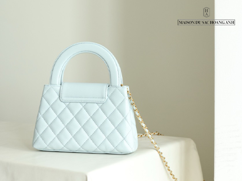 Chanel kelly bag