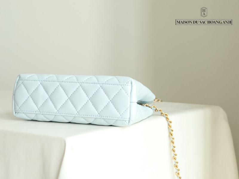 Chanel kelly bag