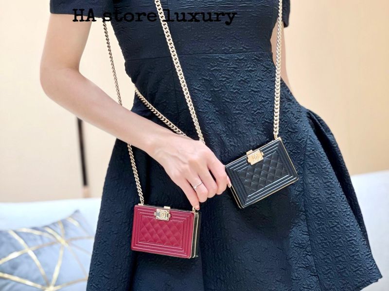 Túi chanel boy minaudiere