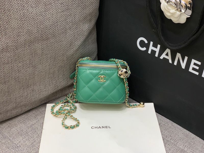 Chanel Small Classic Box with chain