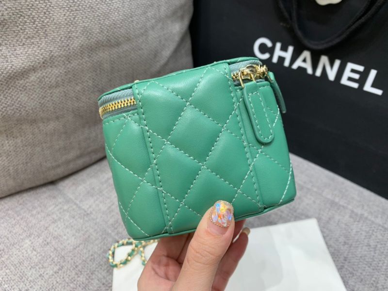 Chanel Small Classic Box with chain