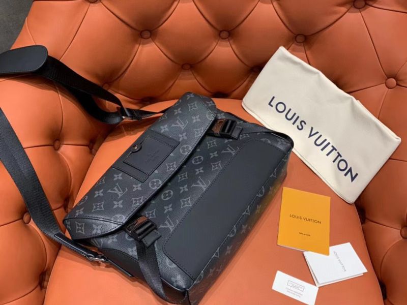 TÚI LOUIS VUITTON MESSENGER PM VOYAGER